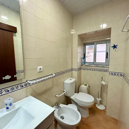 Vakantiehuis Best 106 - A Casa Amarela Atouguia Da Baleia